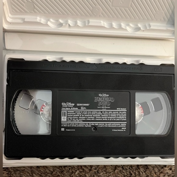 Vintage Walt Disney VHS tape movie children kids. HOMEWARD BOUND 2. - Picture 4 of 7